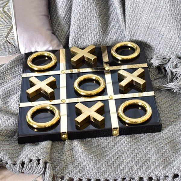 Tic Tac table decoration black